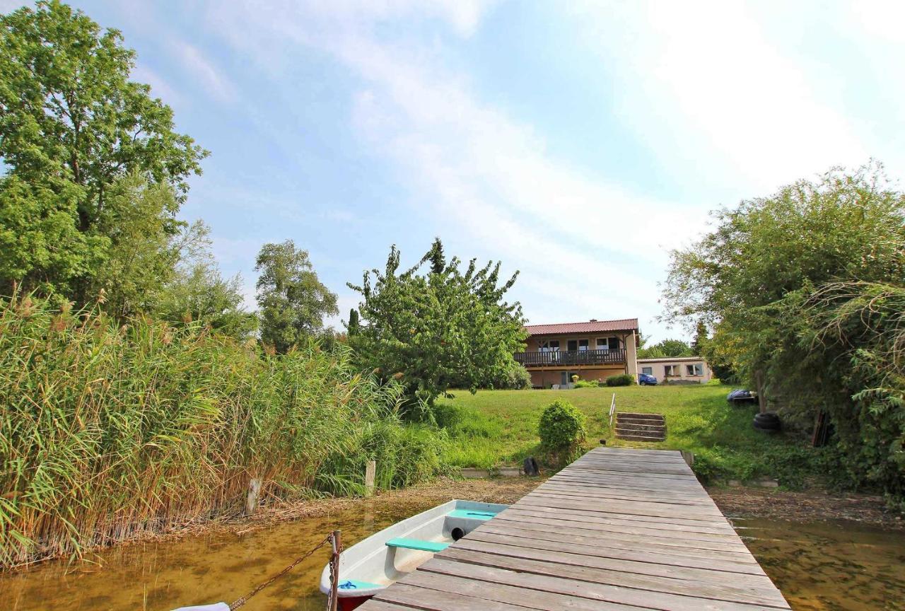 Ferienwohnungen Direkt Am Woblitzsee See 9780 Below Exteriér fotografie